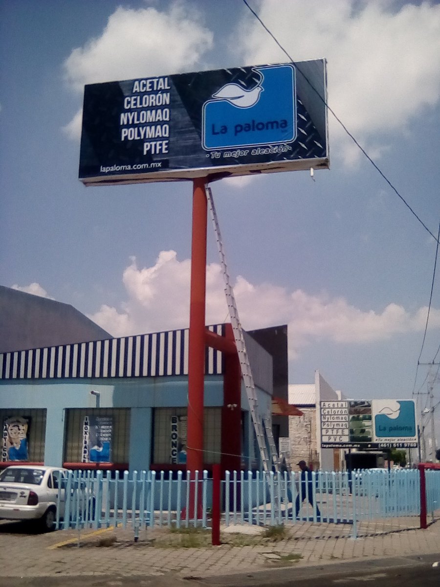 QueretVag's tweet photo. Algo mas de #InstalacionDeAnuncios #ImpresionEnGranFormato #PubliVag #Queretaro https://t.co/l99urGp76c