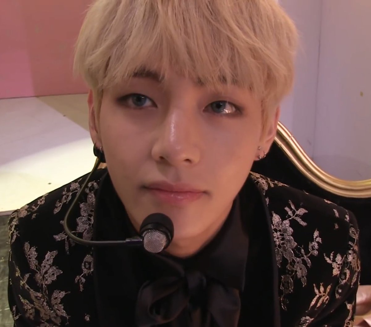 btslqpics's tweet photo. https://t.co/iTC0Qb7k43