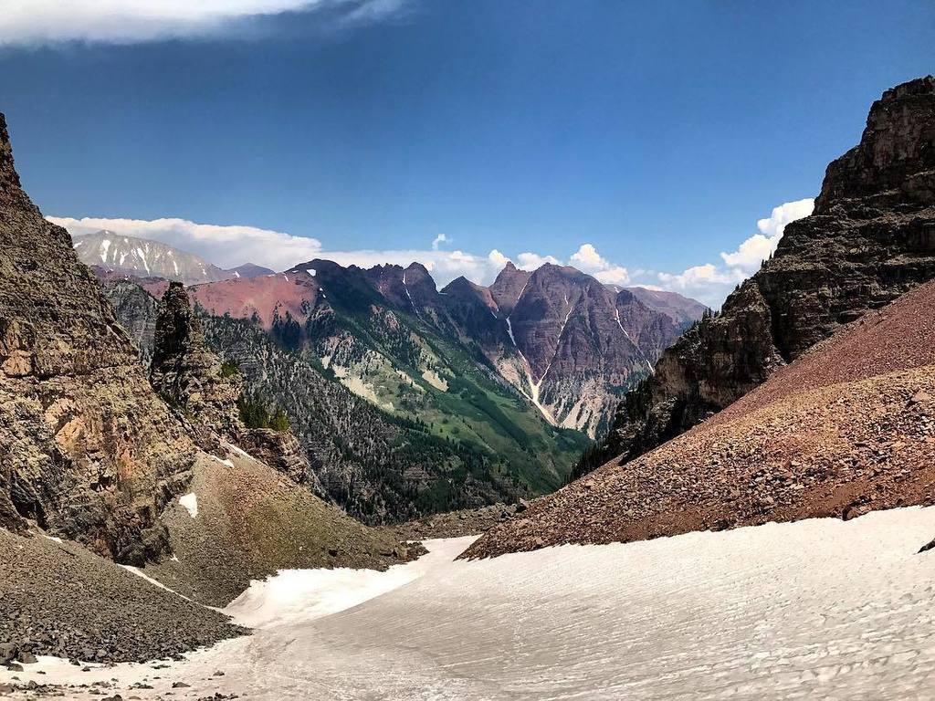 IamMBB's tweet photo. Looking across the Maroon Creek Valley. #lifeataltitude #optoutside #viewcolorado #colorfulcolorado #Aspen #colora… https://t.co/x9VfXgCTVh https://t.co/NPkM5vbboT