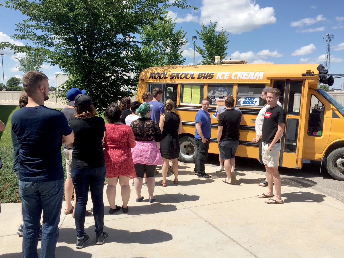 bold_commerce's tweet photo. I scream, you scream, we ALL scream for #icecream!🍦Props to Kool Skool Bus Ice Cream for stoppin by the BoldHQ! 🙏 #foodtruckfriday #staycool https://t.co/itwLqQ50E8