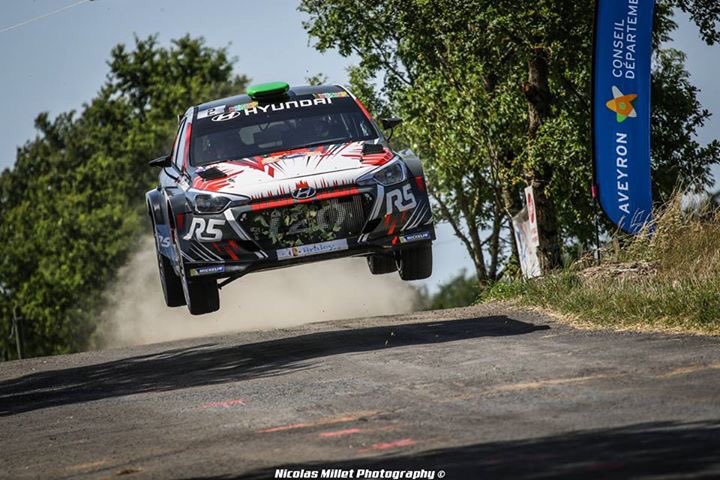 planetemarcus's tweet photo. #WRC #CDF Once upon a time Hayden Paddon jumping in France #Rouergue https://t.co/VJVQCZ52jr