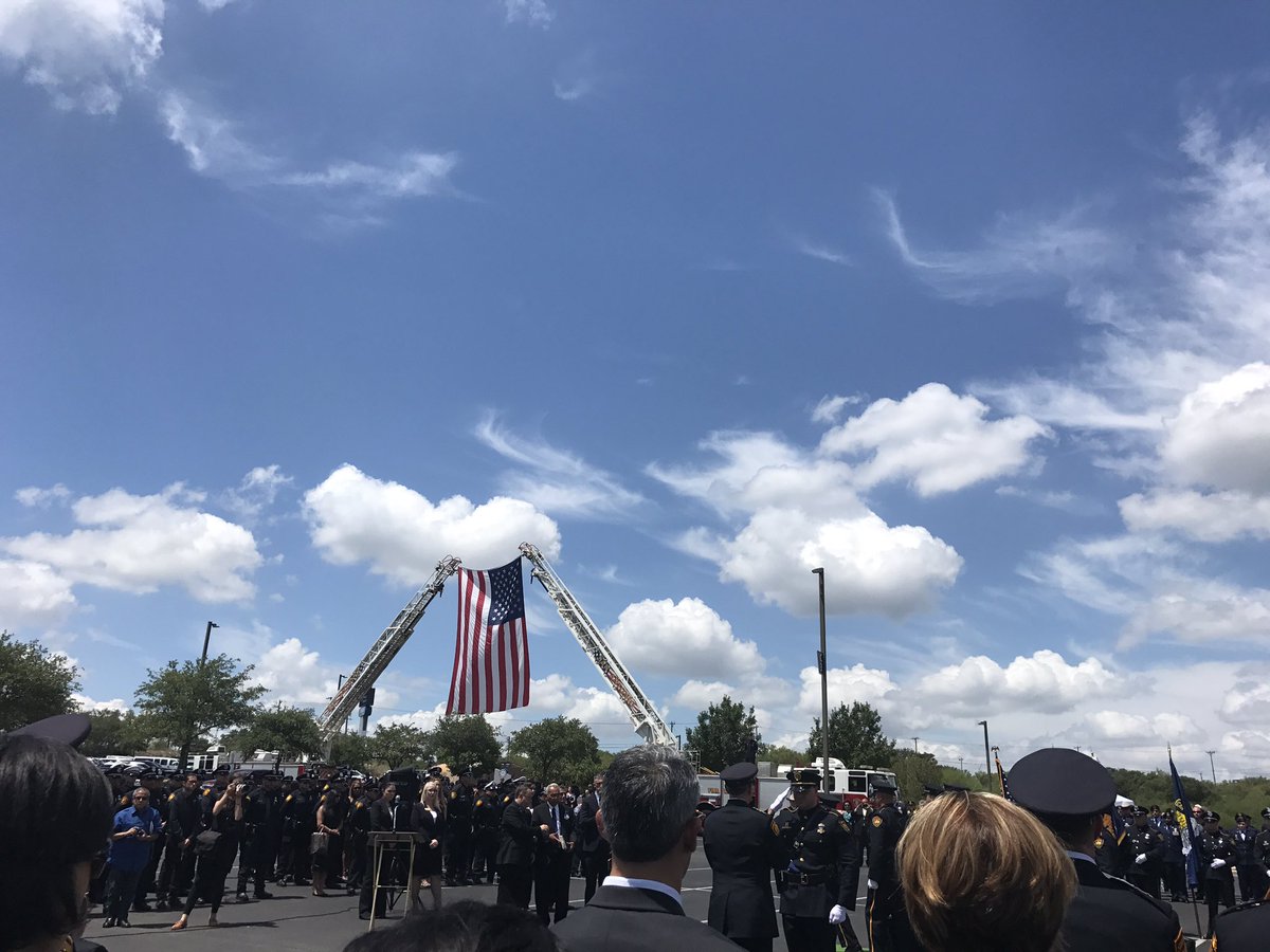 Ron_Nirenberg's tweet photo. Today we celebrated life of homegrown hero: Officer Miguel Moreno. Senseless violence doesn't get to diminish us or his legacy. @SATXPolice https://t.co/CpfTAemrx8
