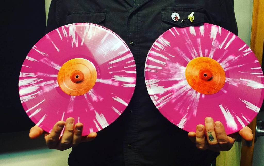 cascadepressing's tweet photo. Beautiful pink with white splatter today!
#cascaderecordpressing #vinyl #recordoftheday #vinylforever #record #co… https://t.co/eQuHoV71j3 https://t.co/XTqC1bldGa