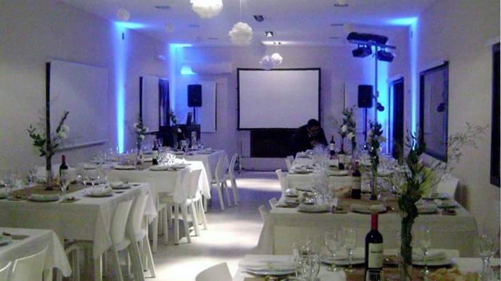 proeventoslp's tweet photo. #DecoLED - decoración perimetral/ decoración puntual/ bañadores
#ProEventos https://t.co/G9Z1K8Pl86