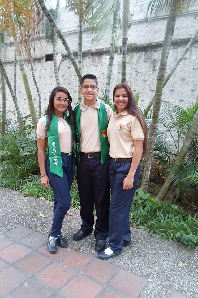 Apsoto31991's tweet photo. Mis Amores https://t.co/GydIVptRcA