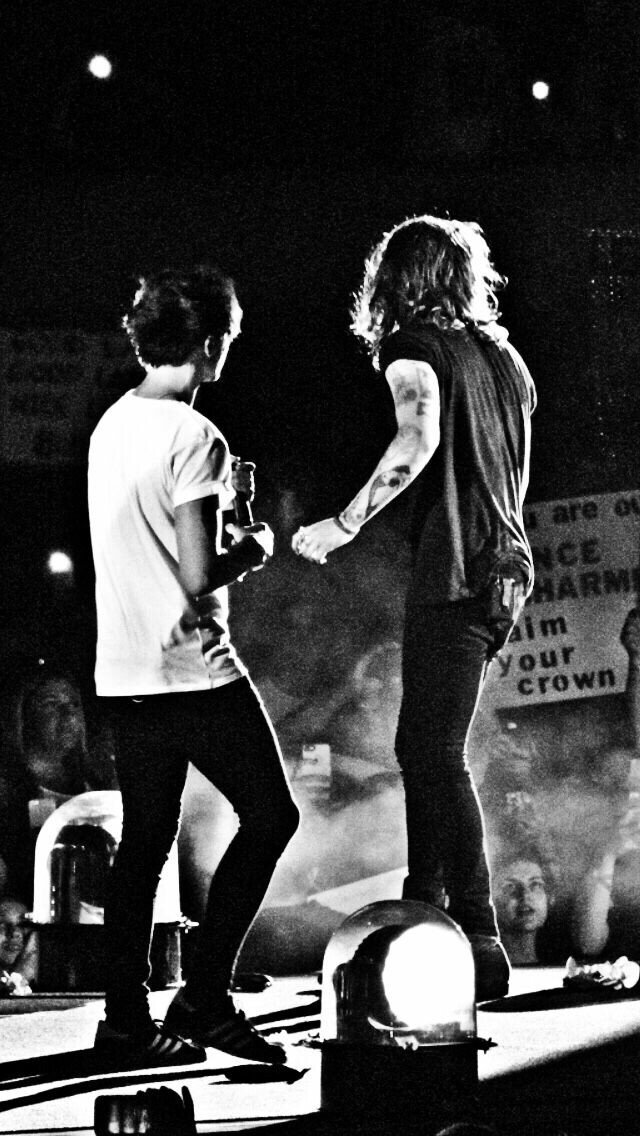 PackscreenCC's tweet image. Lockscreen Larry Stylinson(2/4) 💕

Fav se gostar 
RT se salvar
Print se usar 
-Kassy