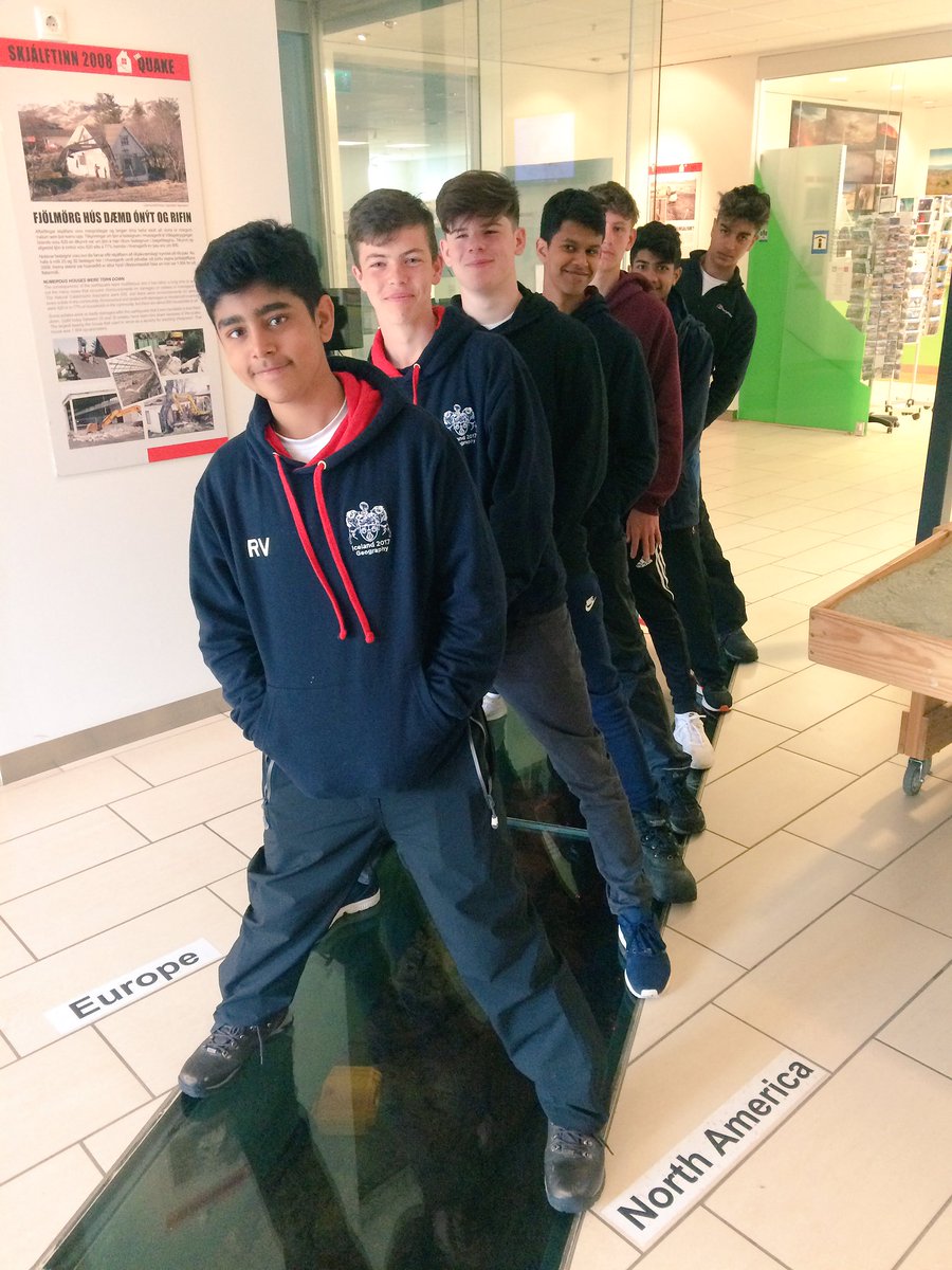 Straddling two different tectonic plates #bestofbothworlds <a href="/MerchantTaylors/">Merchant Taylors'</a>