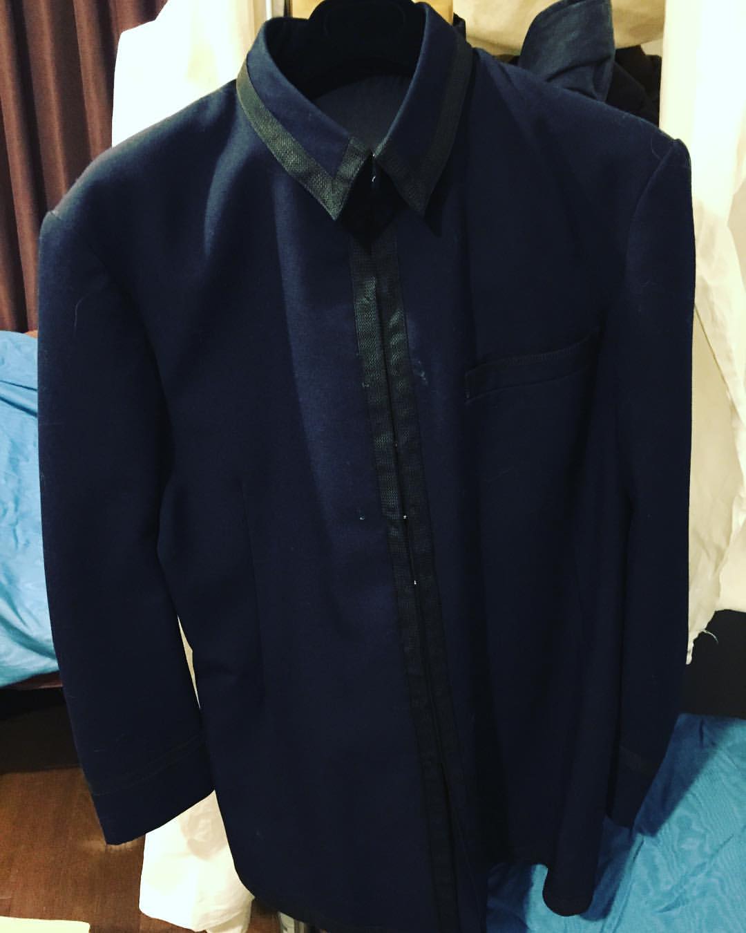 藤沢文翁 Bun O Fujisawa 母校のこの制服がなくなって 普通のブレザーになってしまうそうな この襟付きの学ラン 好きだったのにな 目立つから 母校は奇抜なことが売りで 普通になったら 単なる偏差値の低いicuには入れなかった帰国子女