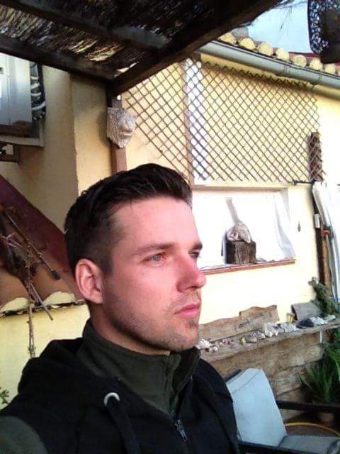Hennetianash's tweet photo. FOTO || @Hennetoficial #flashbackfriday #fbf #NewHairCut #Marzo2012 📷🌸 https://t.co/OCWHxIF7tQ