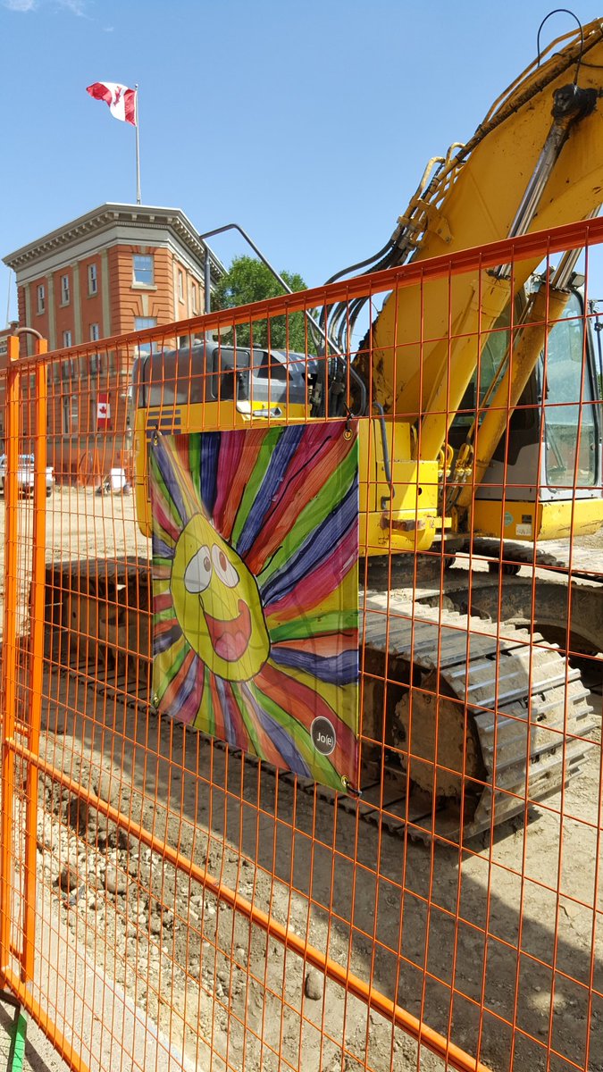 Main street is happy place, even during construction! Nice work <a href="/JoeSocialJo/">Jo(e) Social Media</a> <a href="/EJSMSchool/">Ecole J S McCormick</a> <a href="/CoriPawlak/">Cori Pawlak</a>