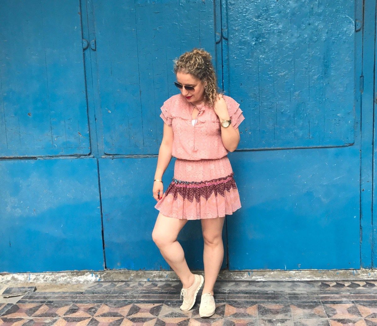 LizInLosAngeles's tweet photo. Travel Style in Gibaltrar ๐https://t.co/3f87AFwuWE ๐ #travel #traveladventure #teavelblog @RTbloggersgang @FemaleBloggerRT https://t.co/ufP8A1cp8O