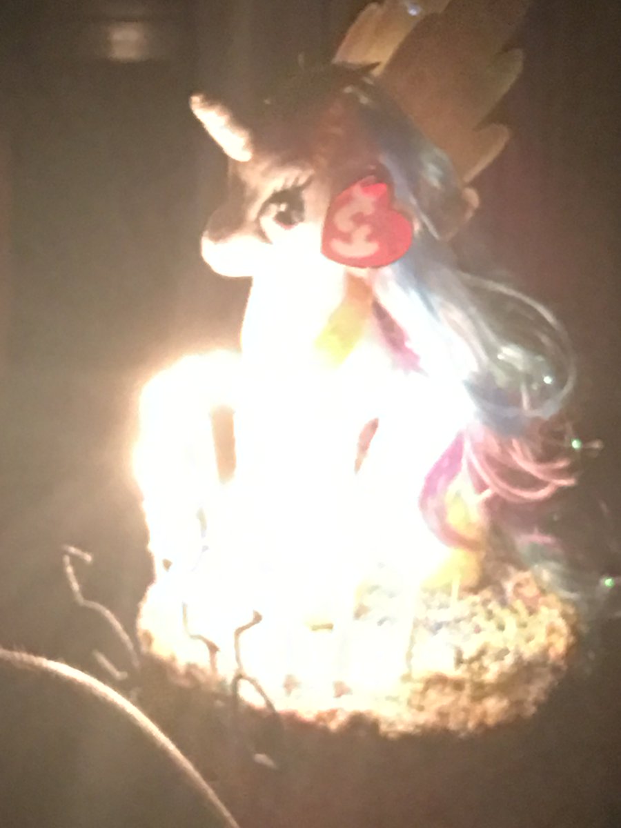 sharonwyness's tweet photo. Birthday cake!! It was worth getting up &amp; baking at 7.30am! #rainbows #unicorns #birthdaycake https://t.co/iQNXgtTFQd