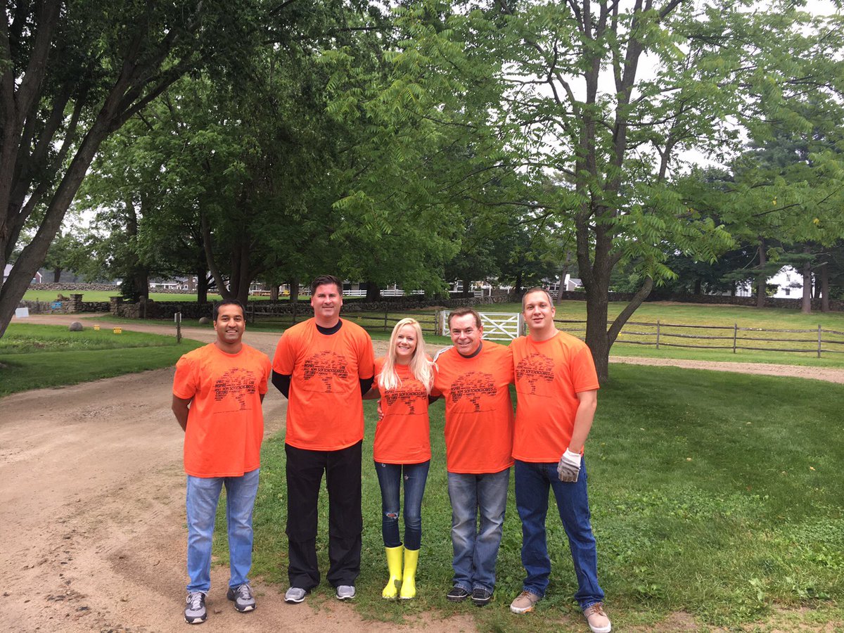 JC_Christopher3's tweet photo. @softchoice Boston team local commitment to Appleton Farms in Ipswich. @softchoicecares https://t.co/GshU1Pu5op