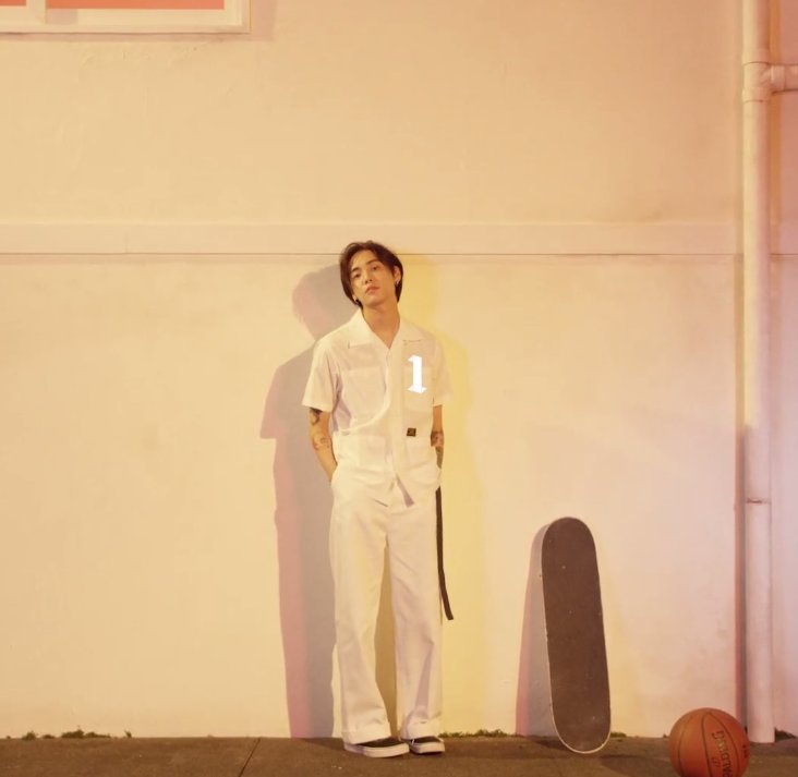 jaewonglobal's tweet photo. #ONE - '그냥 그래(Gettin' by)' ONE DAY LOOP ver.1 screenshots.
#원 #정제원  #해야해 #ONEDAY #DEBUT #YG #JAEWON https://t.co/RHjth4HABd
