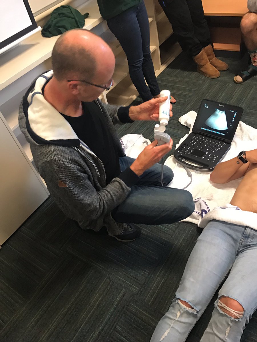 FUSPA1's tweet photo. #FASTScan with @tingles005 @MedSTAR_SA - all angles on show, @DavidMooney8 being our model/demo https://t.co/dA2u74lFBb