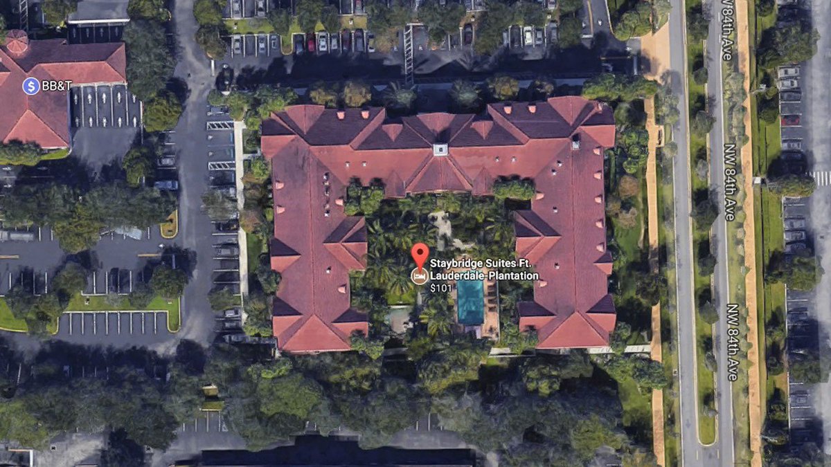 Good Samaritan rescues 3-year-old boy from drowning at hotel on Friday night bit.ly/2tSqz1j https://t.co/Ihop1BMrv7