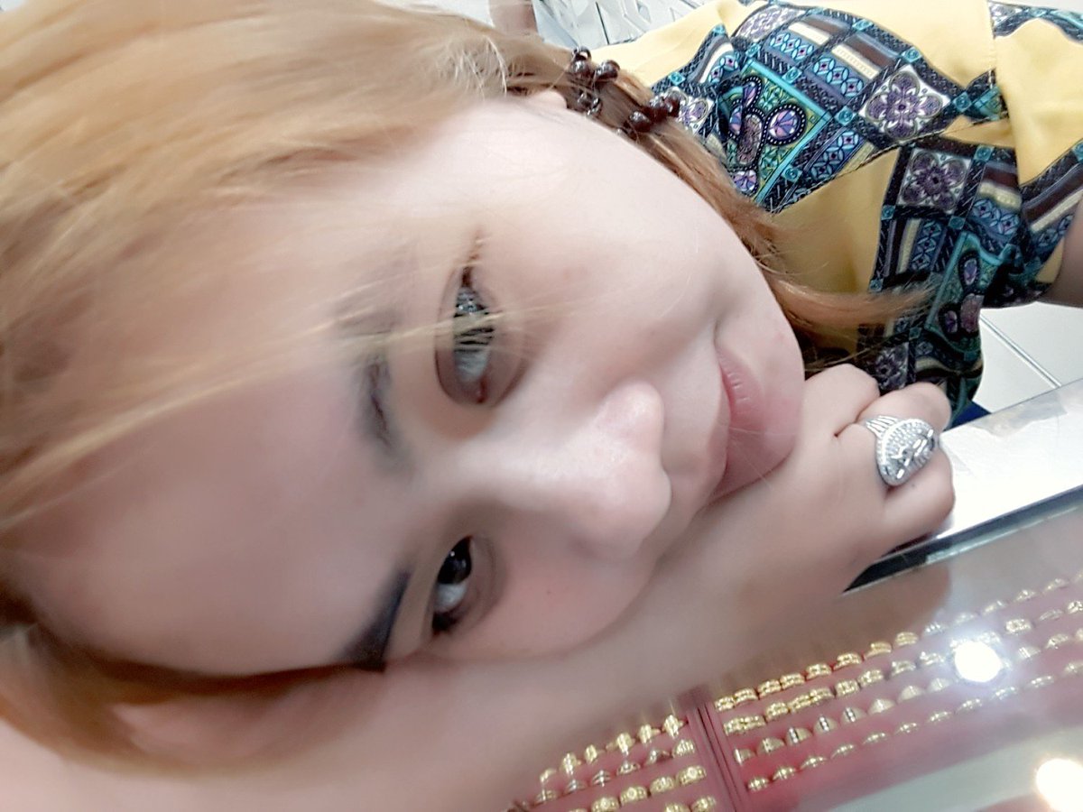 lisafadly tweet picture