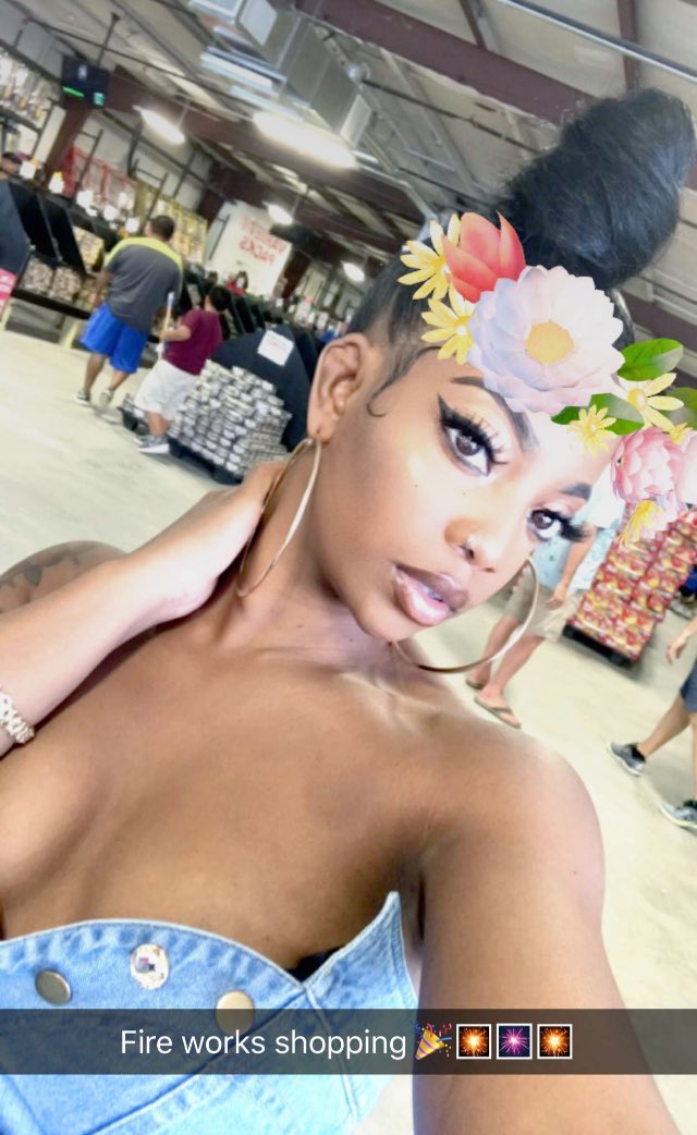 ___Marsha's tweet photo. All of this winning 😍😍 peep that highlight 🤷🏽‍♀️💙 @ShortyMacShort_ https://t.co/JQVhobDjfq