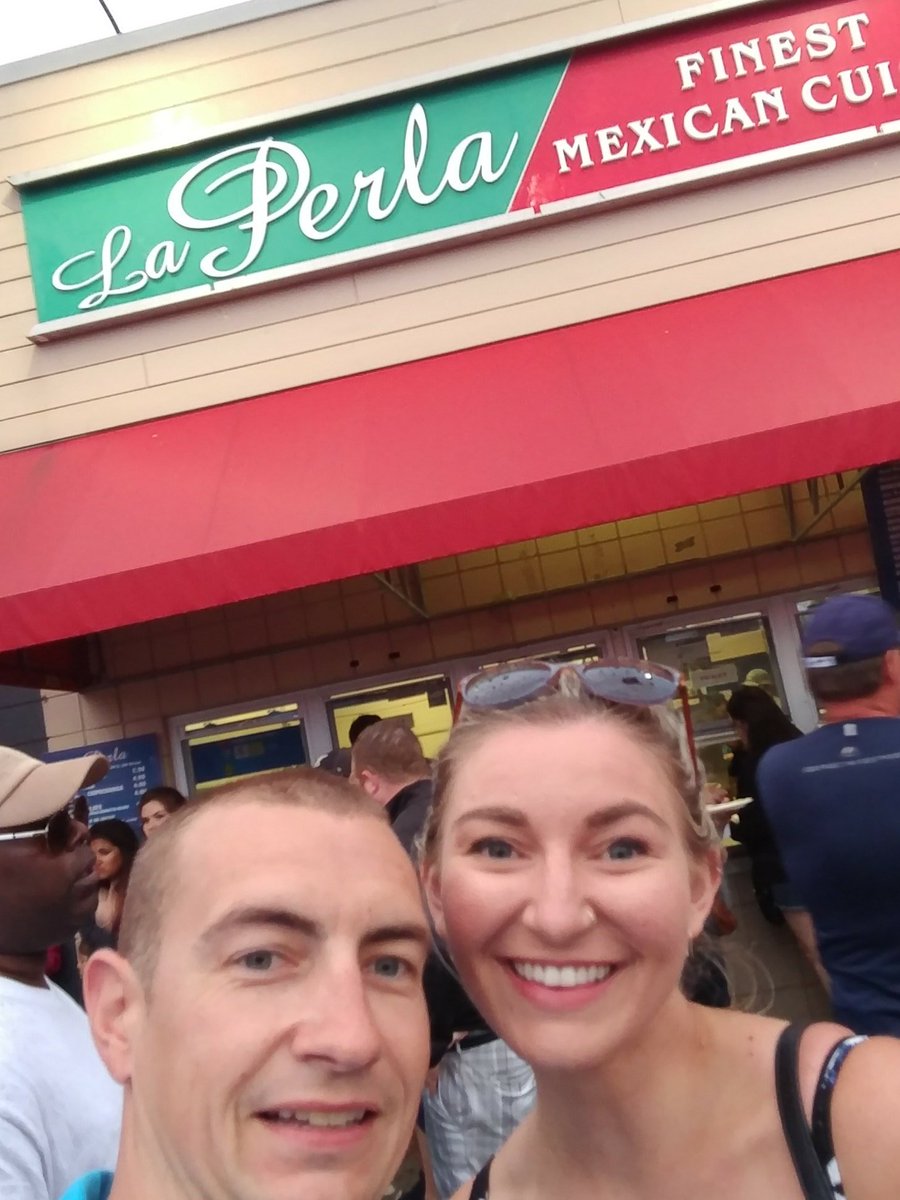 SoCalMindset's tweet photo. Look who it is! @LaPerlaMKE https://t.co/eMW9nPdnAO