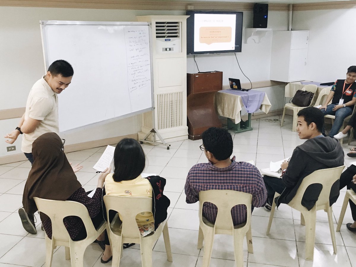 thexxxyproject's tweet image. Participants are sharing their found problem from the interview they had. #findingsolution #projectcycle #ysealiseeds