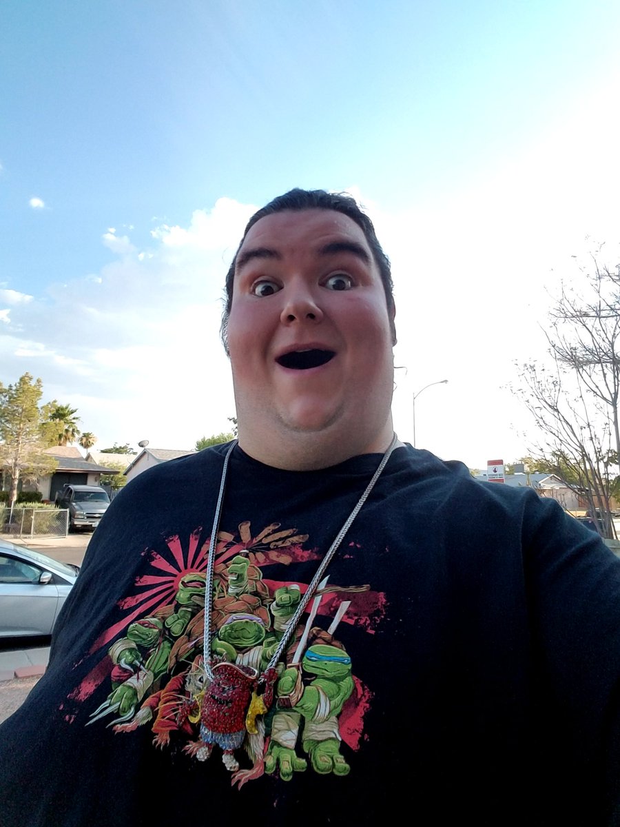 y2koolaid's tweet photo. Pre Show #Selfir before I got 2 different stages tonight. How's Your Friday? Shirt by @riptapparel https://t.co/elh4FkYXZF