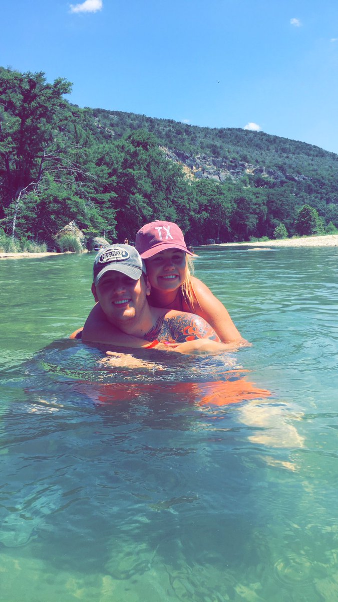 raegannhargiss's tweet photo. The frio treated us good 😍♥️ https://t.co/VgEGk6Dk9P