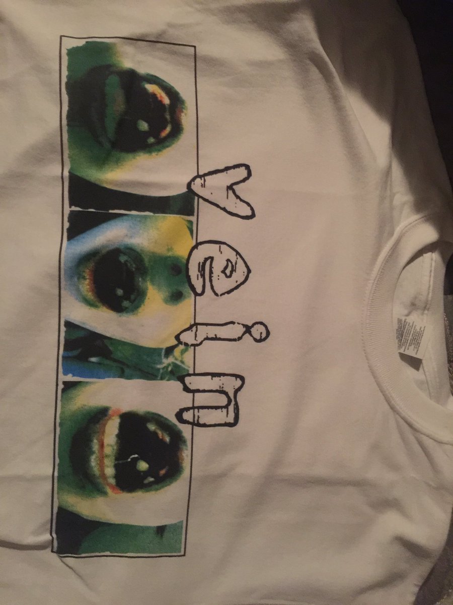 R0TT3DSCR3AMS's tweet image. I am one happy pup. Shout out to @VEINBAND for making this sick fucking shirt and giving the proceeds to a good cause #Imforit