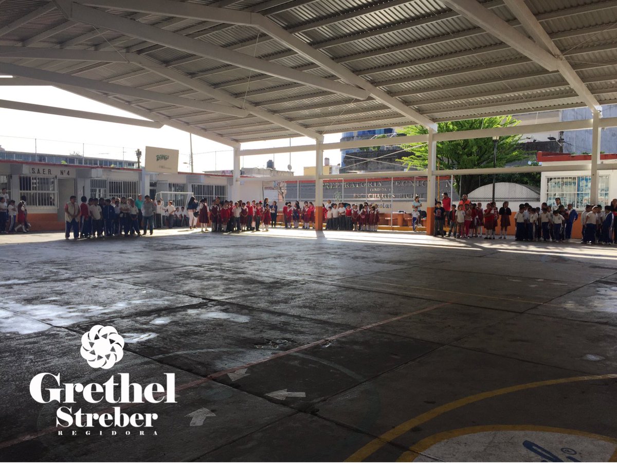 Grethel_Streber's tweet photo. Hoy visitamos y escuchamos las necesidades de la Escuela Primaria Narciso Mendoza de la Colonia Amatitán de #Cuernavaca  #EstamosContigo https://t.co/Vy6tECYrYz