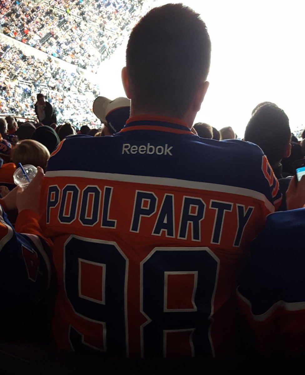 NHL Jersey Fouls (@NHLJerseyFouls 