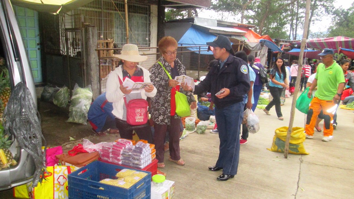 PNPBauko1's tweet photo. #PNPPATROLPLAN2030
#DistributionofIEC
#ProjectDoubleBarrelAlpha
@RDPROCordillera @ProcorRpcrd @pio_mtprovppo @Helpsolve_crime https://t.co/3qsvnRb0vX