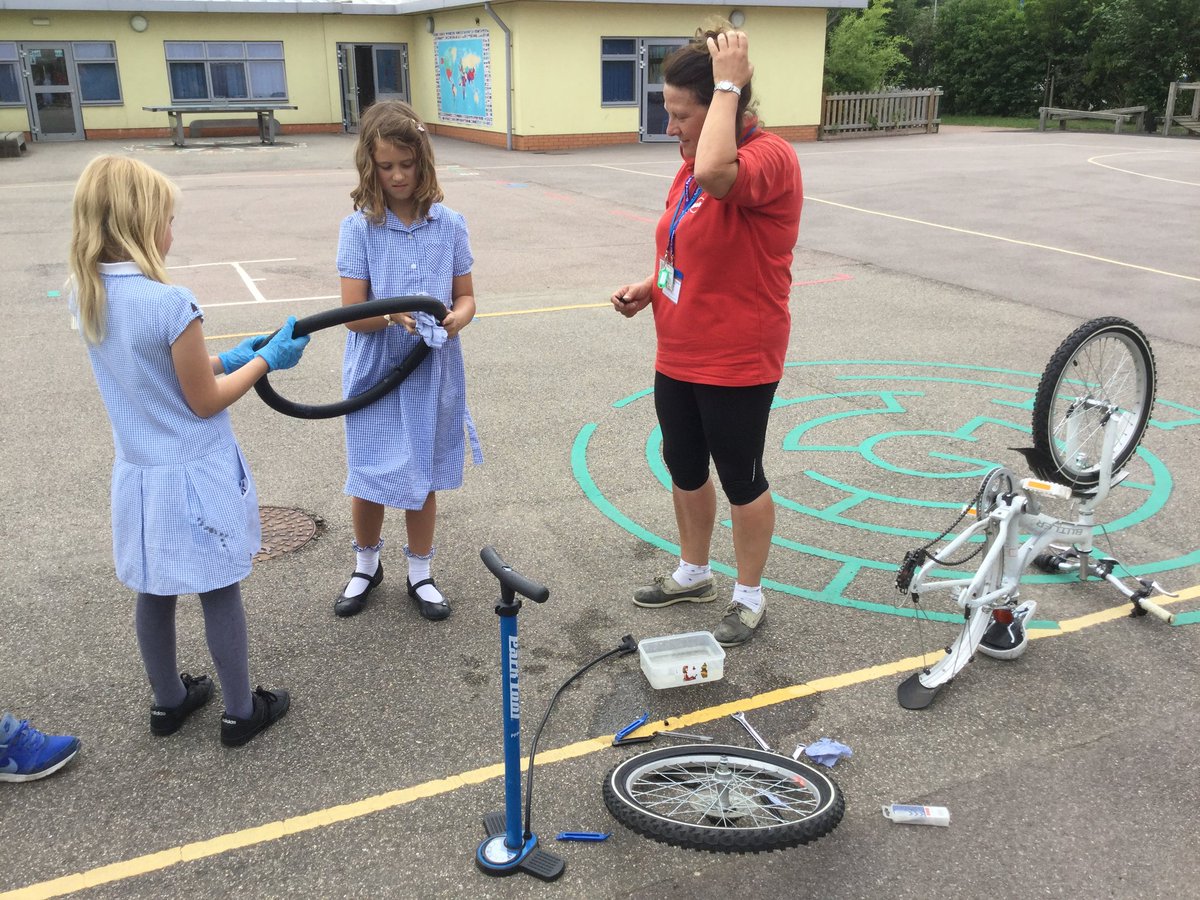 OrchardParkSch's tweet photo. Bike maintenance workshops have successfully taught pupils how to fix a puncture. Thank you @OutspokenTrain. #bikeabilityplus https://t.co/S35nFpQrKh