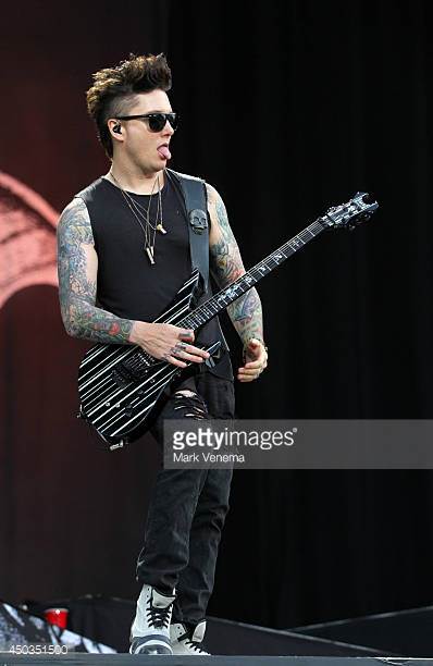 Happy 36th birthdah Synyster Gates from & happy 23rd birthday 