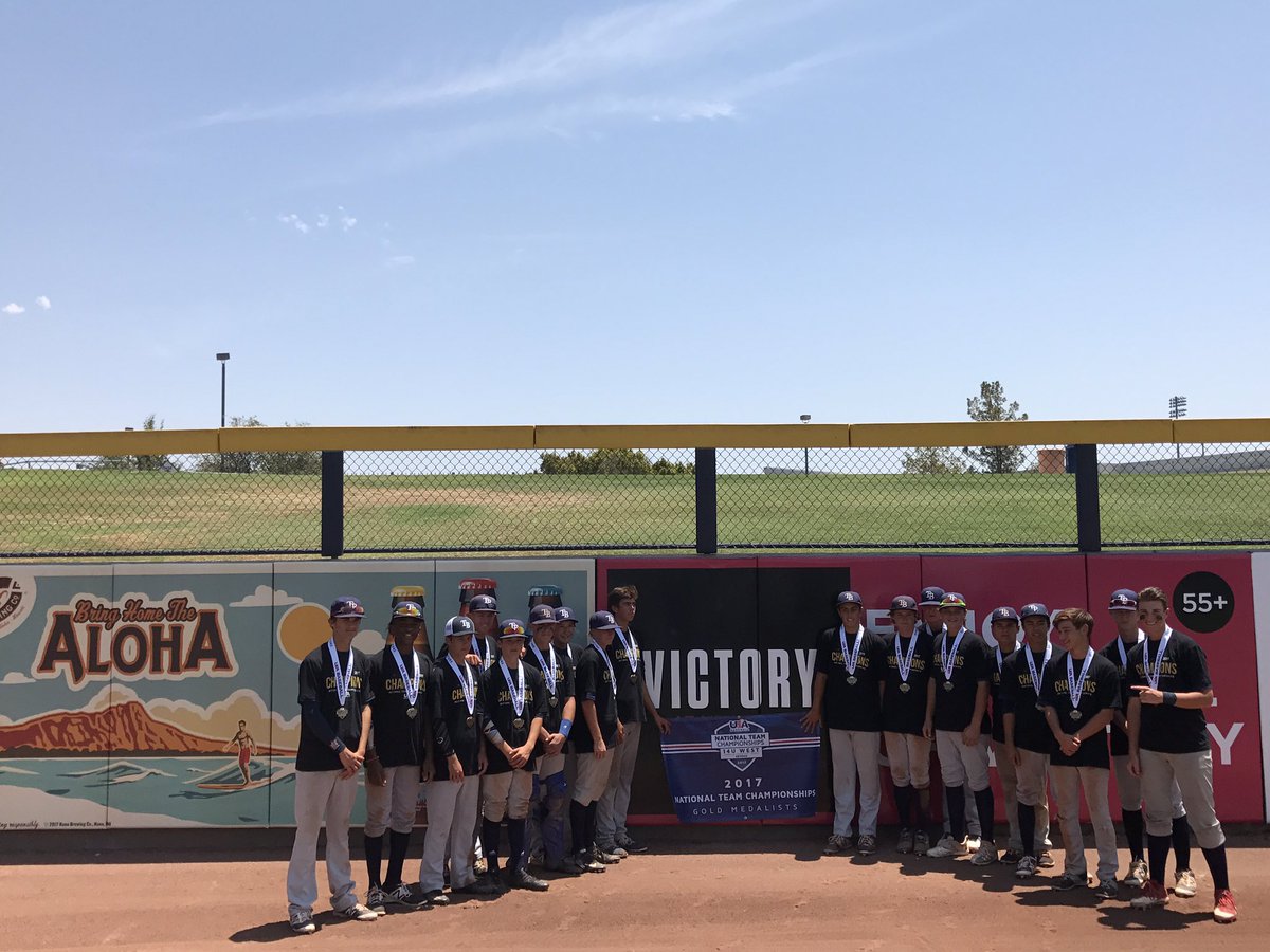 FadiMansour21's tweet photo. @TB_SoCalTeams @USABChamps_West @RobertMansour44 Congrats on winning the gold! #the boys https://t.co/WjwFueOgvU