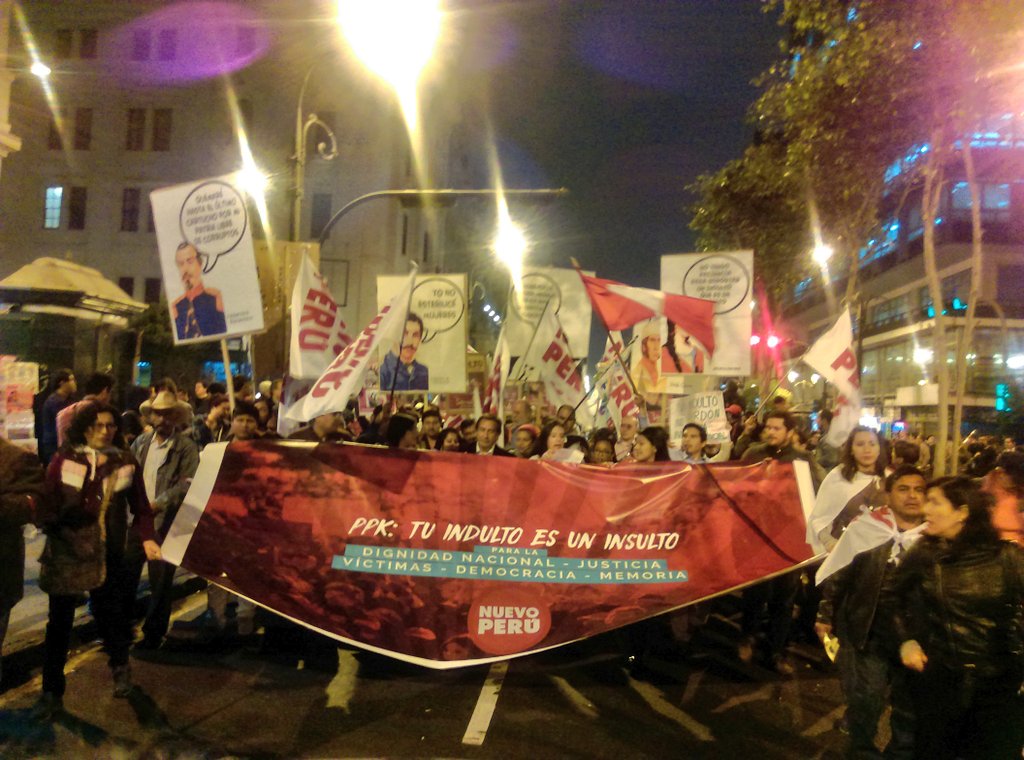 juliocemach's tweet photo. #NoAlIndulto | Marcha contra el indulto a Alberto Fujimori llega a la plaza San Martín
https://t.co/OLVRjO6v7C 
#PDVN https://t.co/RkFZ30VrZm