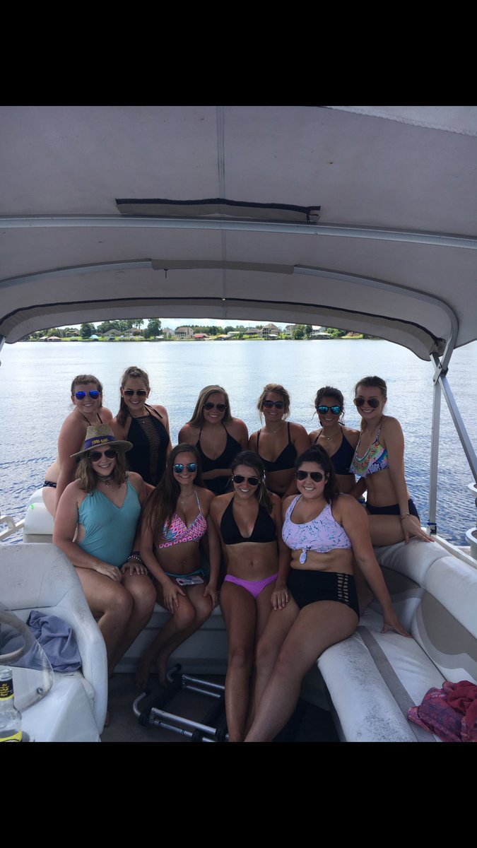 ryannallainnn's tweet photo. Why can't we have river days for birthdays everydayΒΏ?!!! #hbdlo https://t.co/wCB9d2jQ3m
