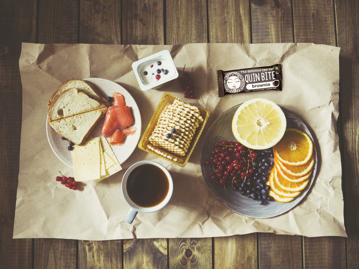 QuinBite's tweet photo. Fresh breakfast with QUIN BITE • The delicious raw bar for dessert will brigthen up any day 🤗What are your morning rituals? #quinbite https://t.co/yhCDzS7DAn