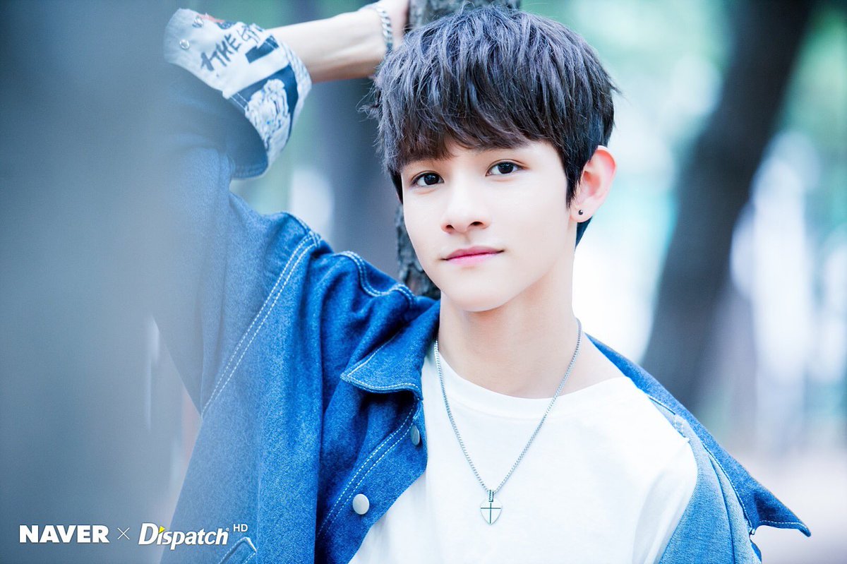 KIMSAMUEL_INTL's tweet photo. [IG] 170708 🍥 Samuel changed his profile picture.

#김사무엘 #kimsamuel https://t.co/zRMAWJfo59