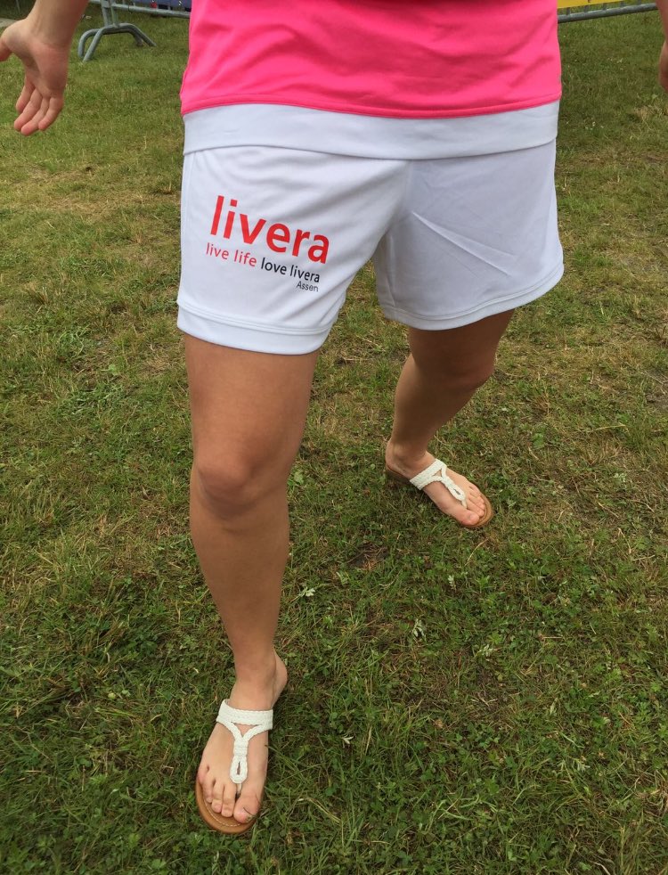 De dames van SV Borger gaan vandaag voor het Nederlands kampioenschap bij <a href="/BeachSoccerBlst/">BeachSoccerBlauwestd</a>. <a href="/LiveraAssen/">Livera Assen</a> bedankt voor de sponsoring!