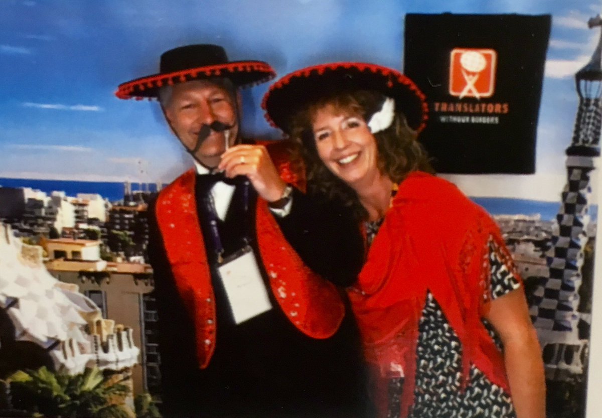 amclind's tweet photo. Donating to our favorite #charity organization @TranslatorsWB at #LocWorld34 - #thethingswedoforcharity https://t.co/ilwLgITkvN