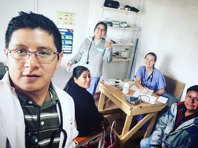 Fluid_Academy's tweet photo. Reposting @health2help:
Taking patients #volunteers #clinic #hospital #patient #charity #lovemyjob #medicine #doctorwithoutborders #redcross https://t.co/2Zpegj7qjC