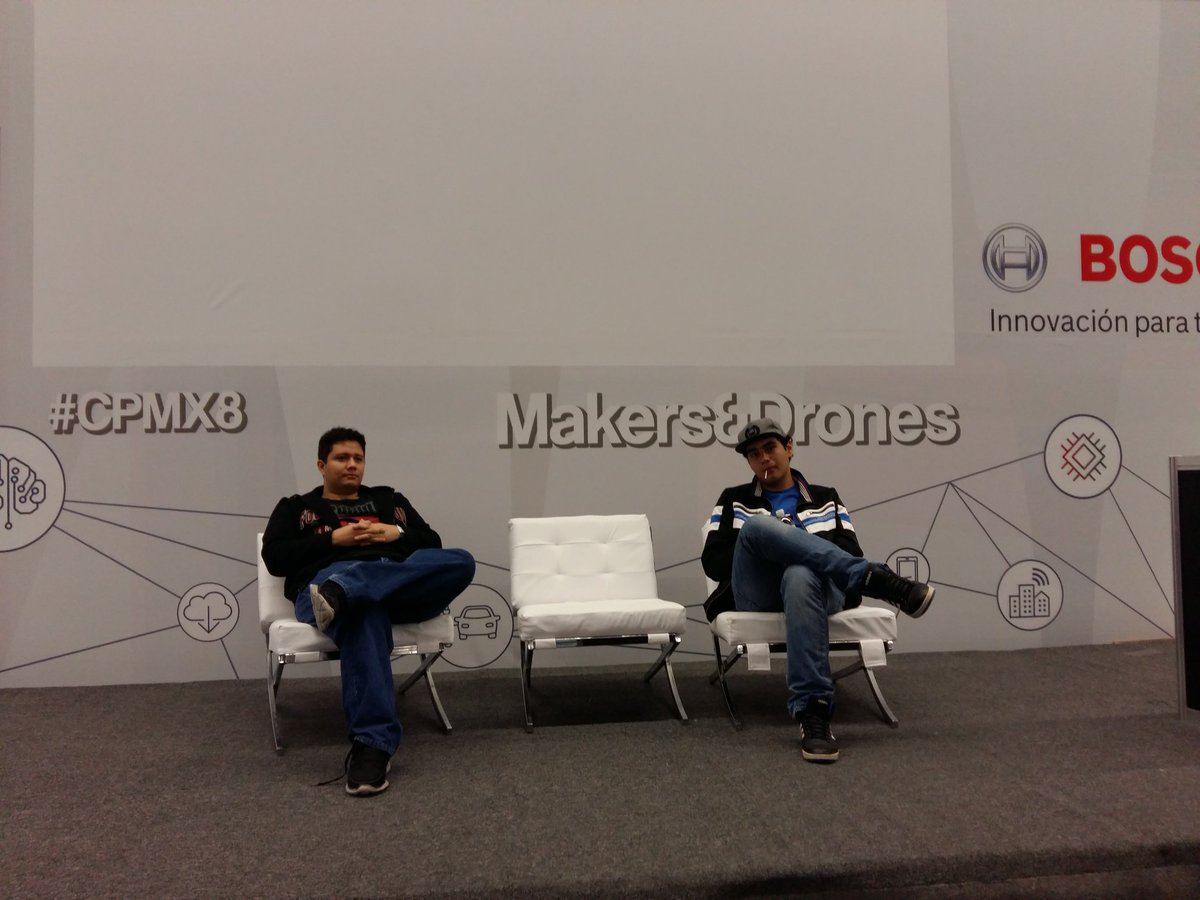 darkivans's tweet photo. Caiganle a nuestra conferencia de "como valer verga en la vida y sobrevivír en el proceso" cotorreo n chill  #CPMX8   #CampusParty2017 https://t.co/UOroW6sEnv