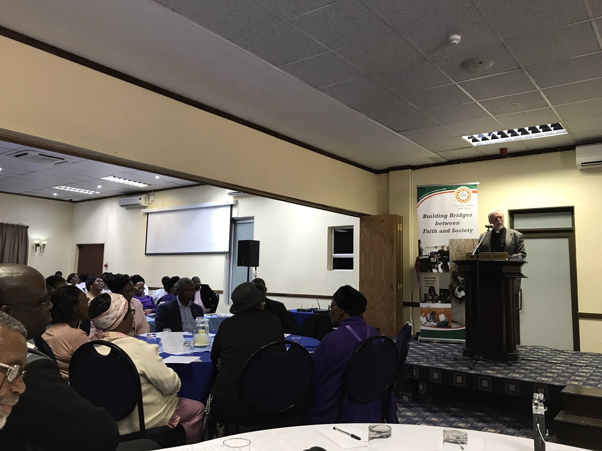 rpollittsj's tweet photo. Fr Tom Weston SJ talking through the 12-Step programme in Manzini #WLT2017 "Addiction & Recovery" @JesuitInstitute @bpbhubesi https://t.co/eL5soOyAME