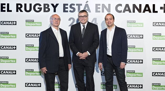 CanterburyEsp's tweet photo. PREGUNTA:¿En qué año debutó Eduardo Tellez como narrador de rugby en @movistarrugby (antes canal +)? 😃🏉🙈#Únetealamelé #MakeThemSeeRed https://t.co/f8IjhyNmYI