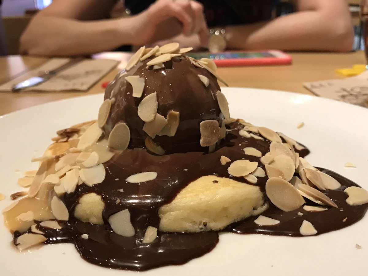 cuzcho's tweet image. #pancious #sumareconmallserpong #cocobaileys