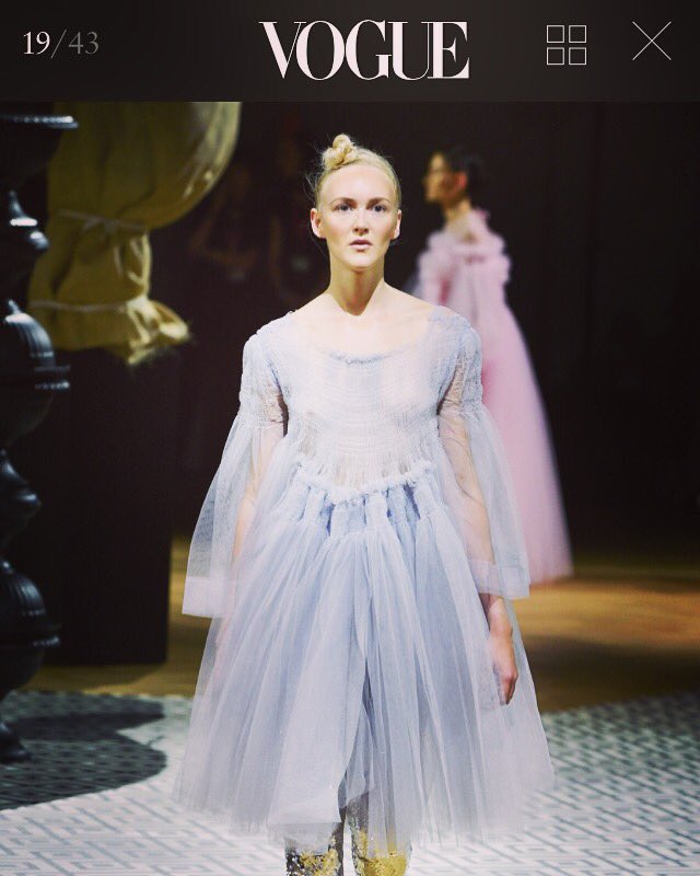 FrancesKeyton's tweet photo. Yesterday's look @V_and_A #RevealFestival #FashionInMotion #GreyTulle #SilverSequins #MollyGoddard #Vogue https://t.co/yxoOiLQ0Cq