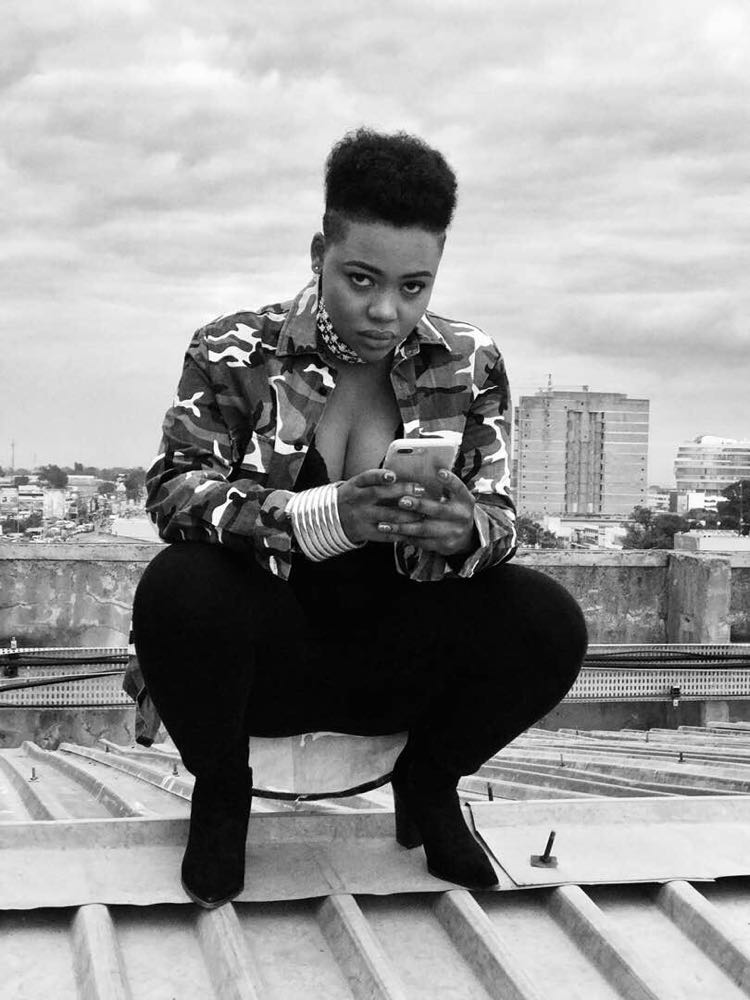 Does Zambia have any Hot female rappers besides 💫 @Cleo_icequeen #ZedHipHo...
