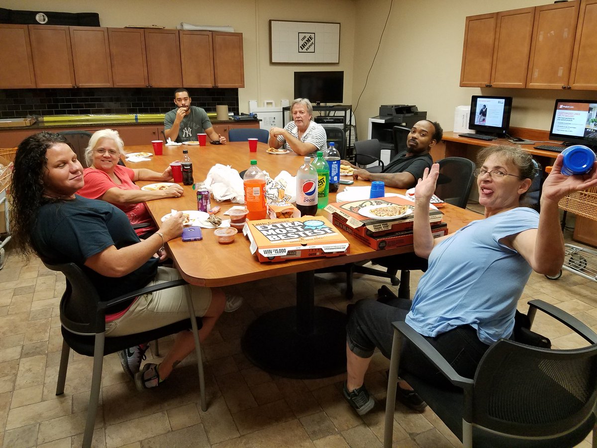 breezeymae's tweet photo. Late night meal for the #inventoryteam Less than 3 weeks! #VOA365 @ginareynolds67 @0119HomeDepot Augusta GA https://t.co/9XCB0EFJlk