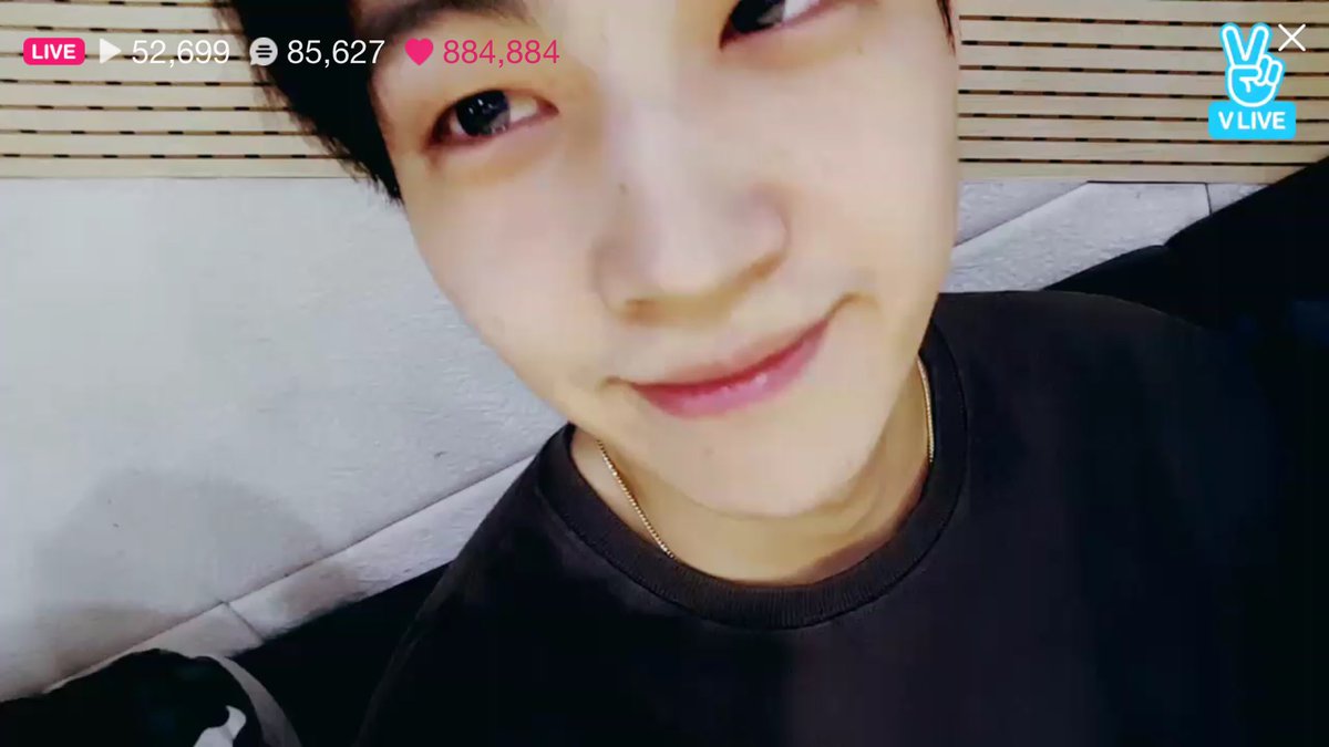 koiyohan's tweet photo. Bare face ??? 실화냐? Too Handsome Im Jaebum !! 😭😭😭💕💕💕 #JB #ImJaebum #Jaebum #Defsoul #LeaderJB #GOT7 #GOT7JB #IGOT7 #JJP #재범 #제이비 #갓세븐 #아가새 https://t.co/kMoWRrHIPE