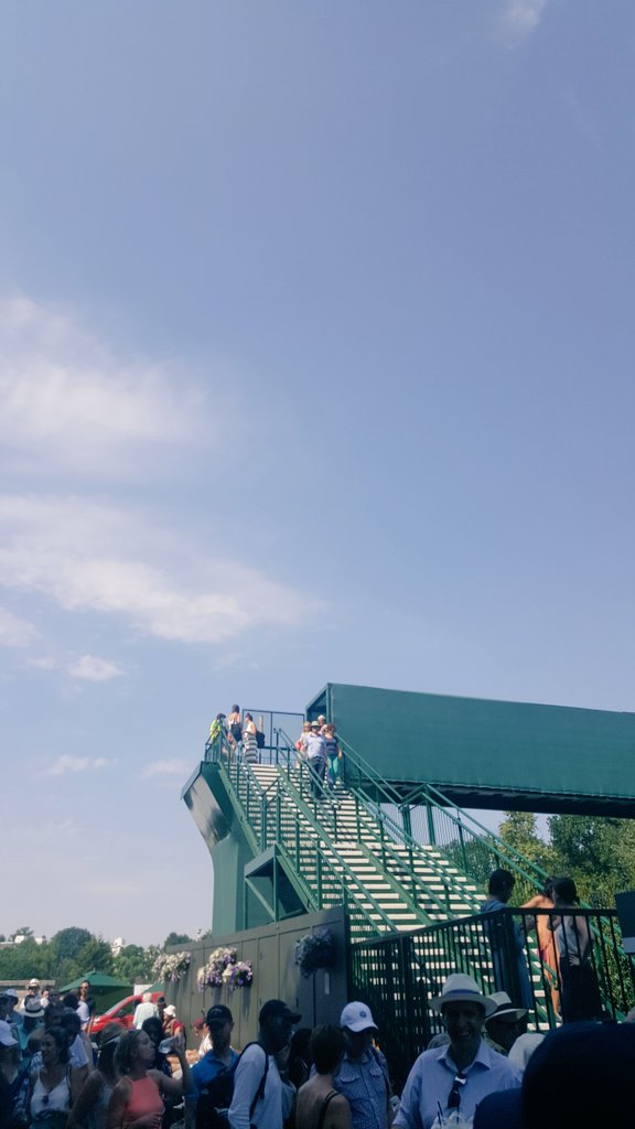 luc_jac's tweet photo. Ladies and Gents in #thequeue . Ground is near when you walk down this bridge. Get your cash ready - you will β€ it!
#Wimbledon #viewfromtheQ https://t.co/UpIiZze564