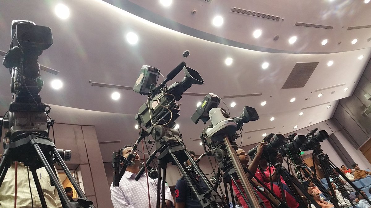 DG_PIB's tweet image. Images from #GSTMasterClasses 3 by Revenue Secy @adhia03 at #NationalMediaCentre